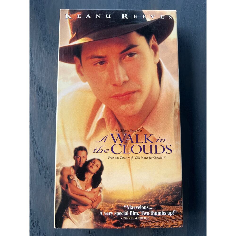 A Walk in the Clouds Keanu Reeves Drama Movie Vintage 1995 VHS Tape Pre-Loved